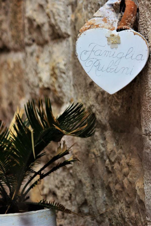 Rubini'S House Hotel Giovinazzo Exterior foto